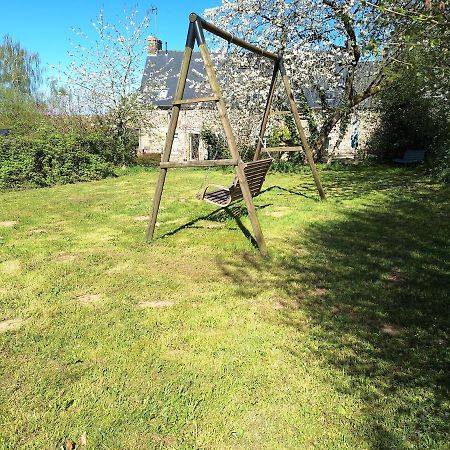 Au Lutin Pomme - Maison De Vacances Bretagne Melle  Bagian luar foto