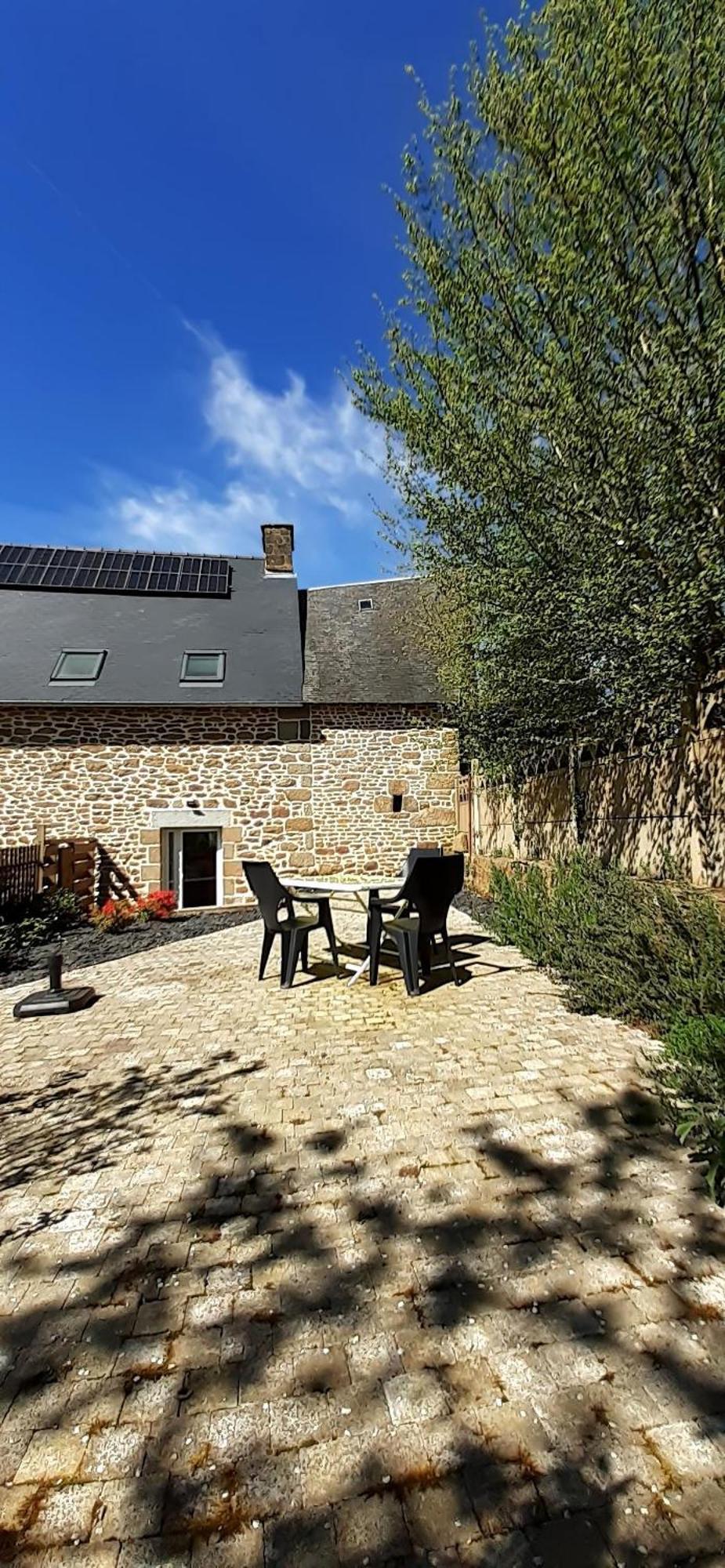 Au Lutin Pomme - Maison De Vacances Bretagne Melle  Bagian luar foto